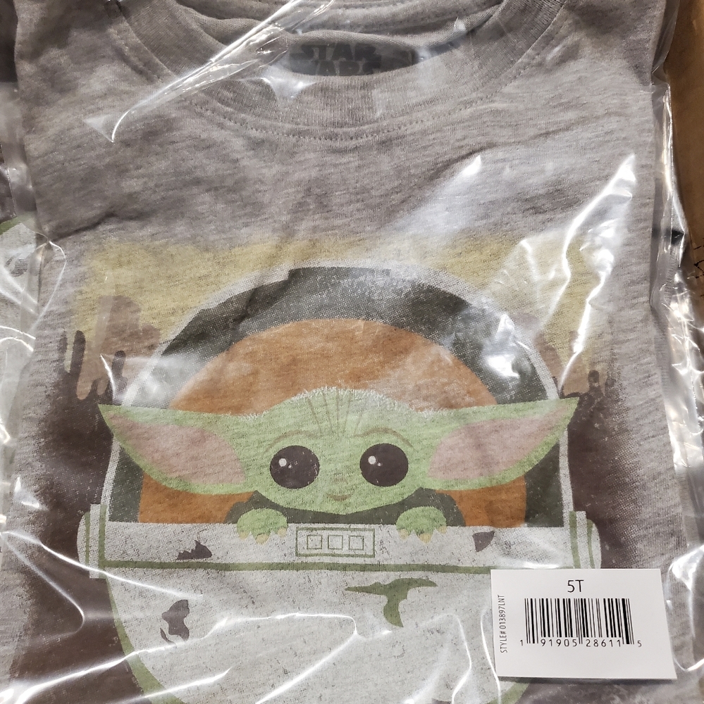 Baby Yoda t-shirts